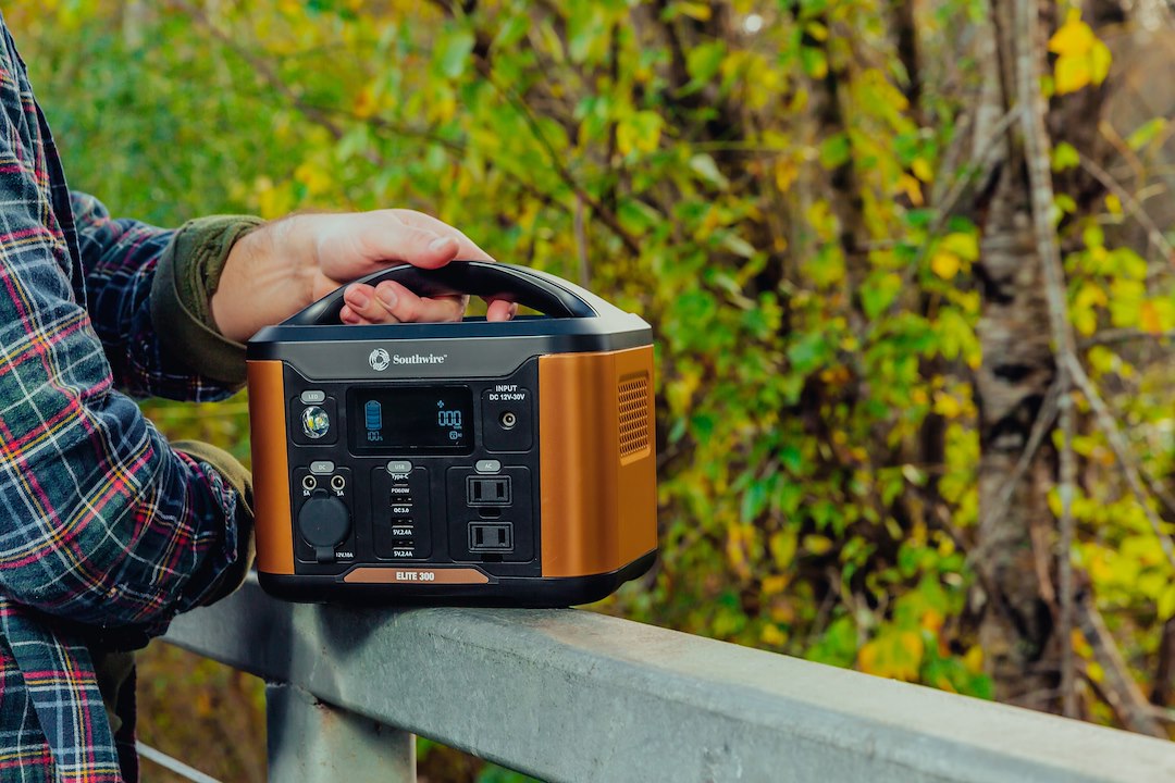 Product of Southwire Corp. 53251 Portable Power Bank