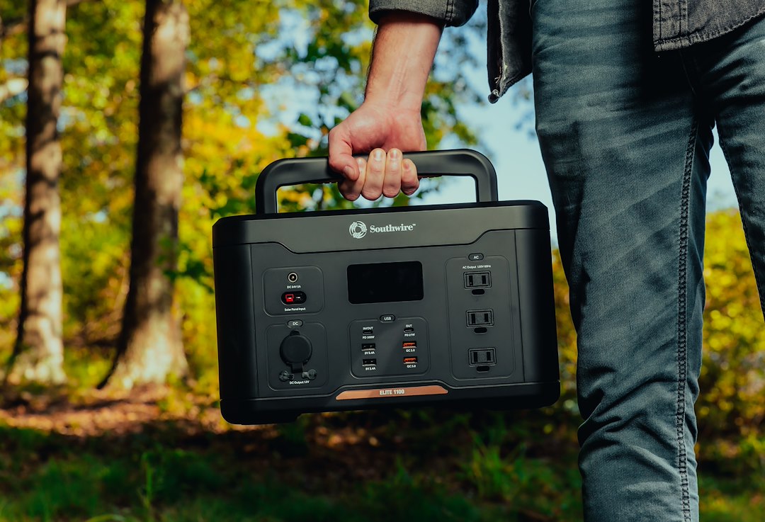 Product of Southwire Corp. 53253 Portable Power Bank