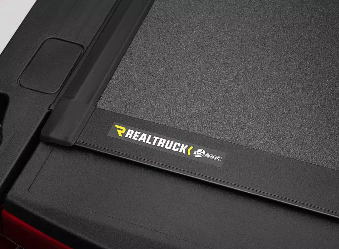 Bak Industries 448330 Tonneau Cover||bak448330_12.Jpg||95||b65448330||1769928