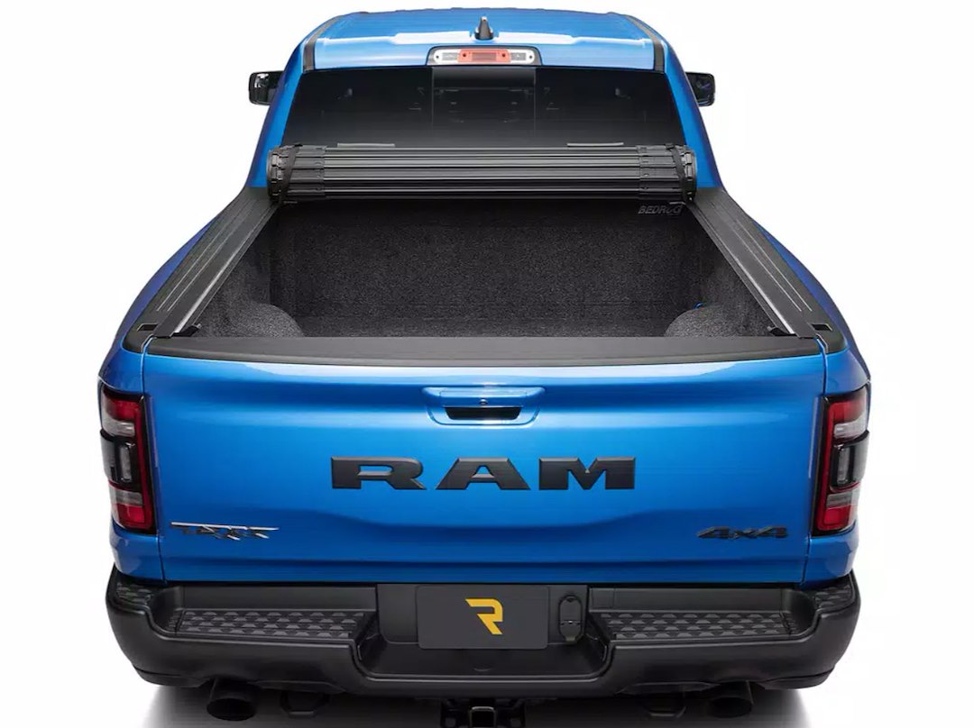 Bak Industries 80327 Tonneau Cover||rvlrx4s_Tonneau Cover_Blue_12.Jpg||91||b6580327||1768501