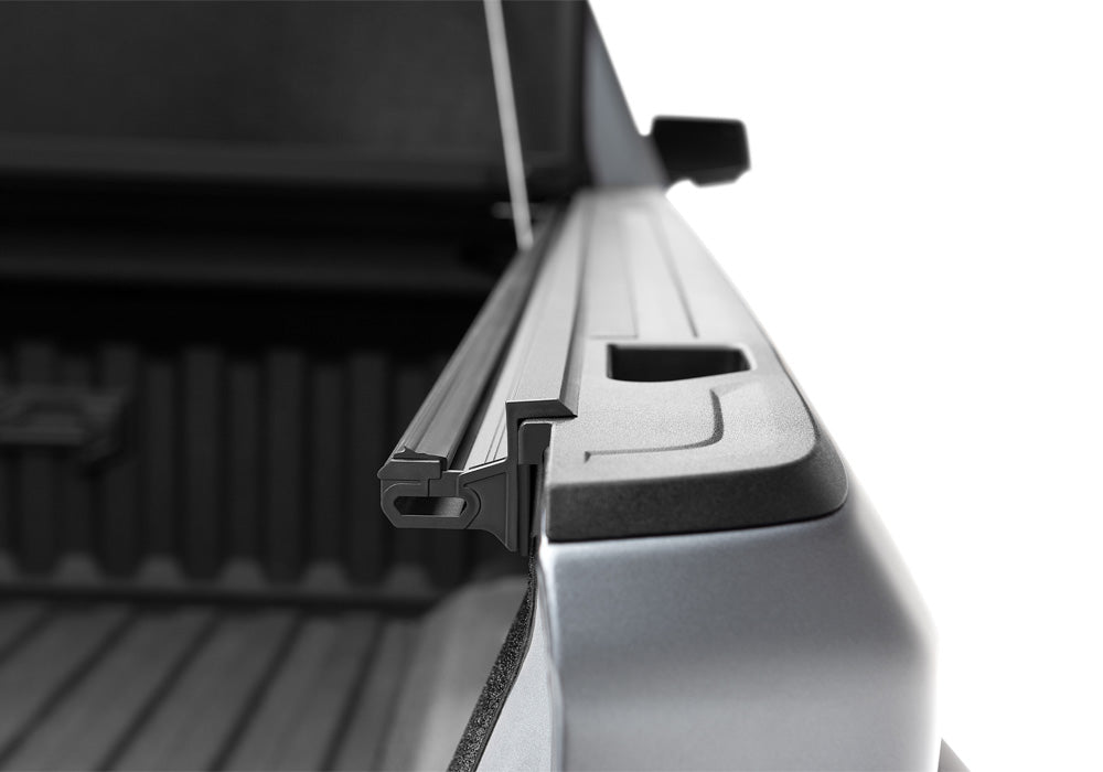 Extang 85350 Tonneau Cover||ex_Xceed_20sierragray_Railendcap_Detail.Jpg||95||e1885350||891749