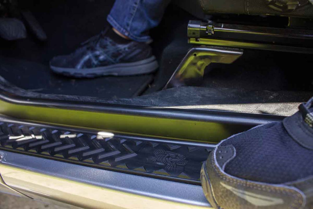 Fishbone Offroad Fb15111 Door Sill Protector||||91||fshfb15111||2019061