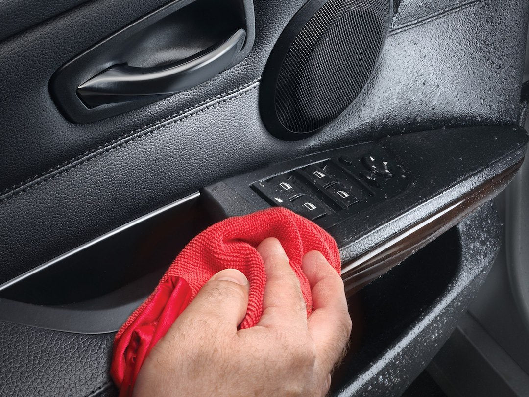 Weathertech (Usa) 8ltc49k Interior Cleaner||8ltc49k_2.Jpg||87||w248ltc49k||1076950