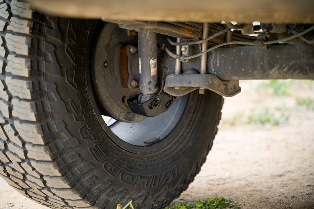 Dv8 Offroad Sptt1-02 Skid Plate||3rd-Gen-Toyota-Tacoma-Rear-Shock-Skid-Plates-Installed-01.Jpg||89||dv8sptt102||1629045