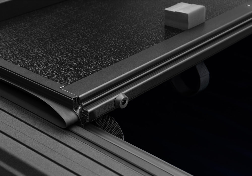 Extang 85475 Tonneau Cover||ex_Xceed_19f150_Hingedetail1.Jpg||95||e1885475||1195610