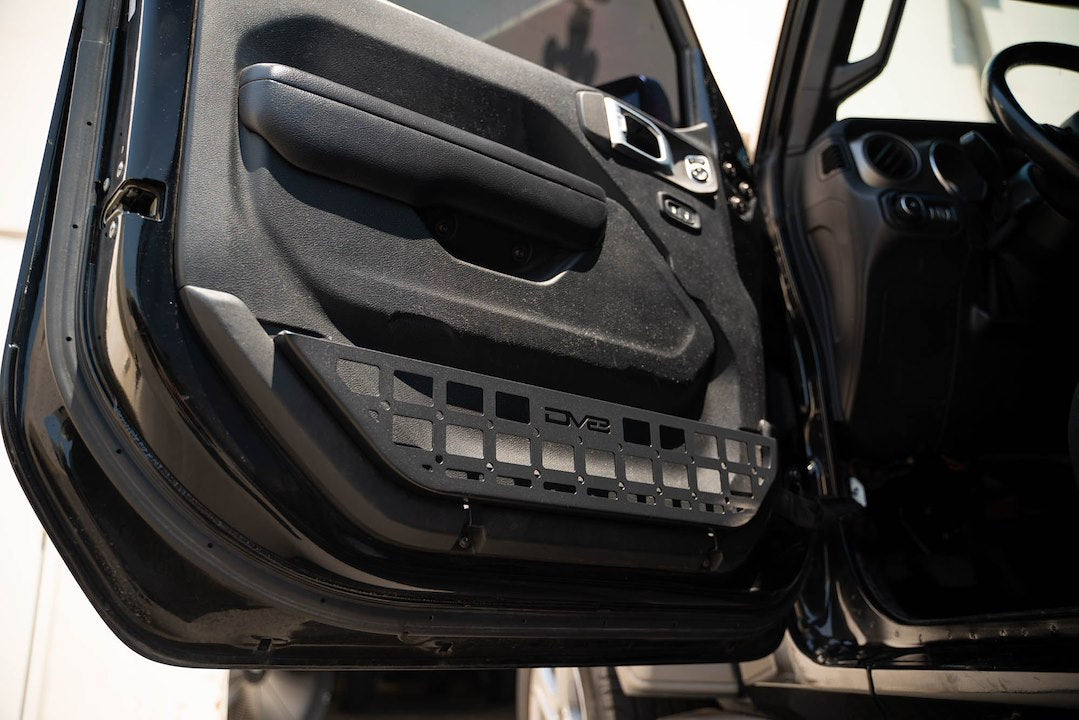 Dv8 Offroad Mpjl-07 Molle Cargo Panel||wrangler-Jl-_-Gladiator-Jt-Slim-Front-Door-Molle-Pockets-Installed-2.Jpg||92||dv8mpjl07||1628341