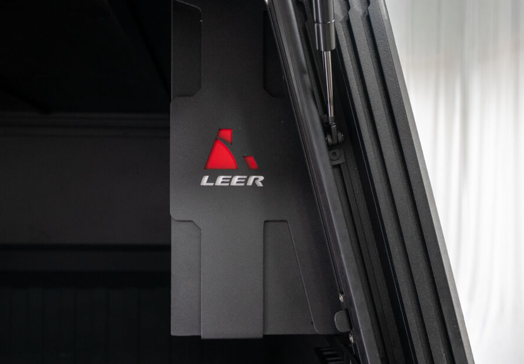 Leer 52100004 Truck Cap Storage Compartment||52100004_2.Png||87||l7752100004||2255485