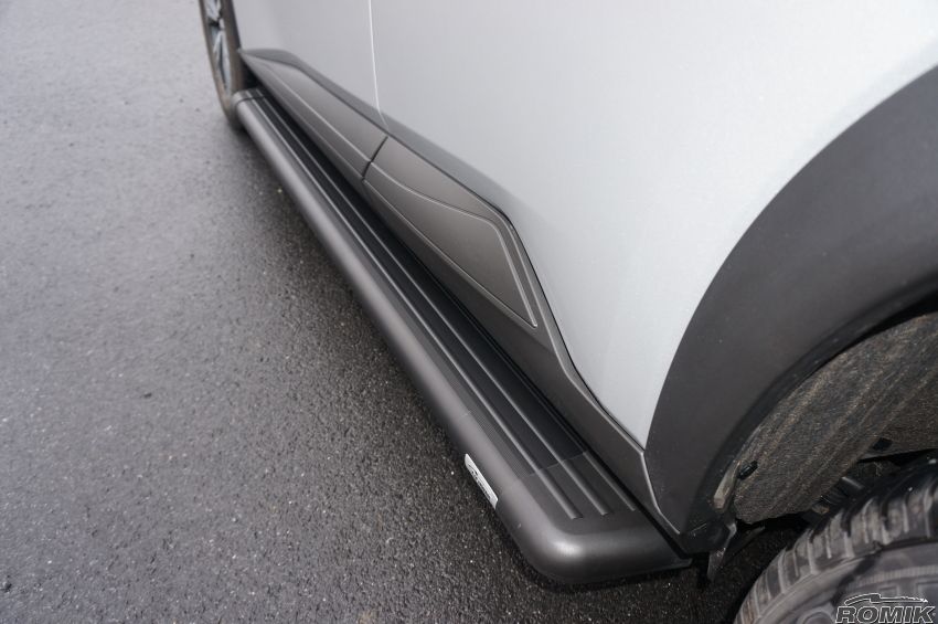 Product of Romik USA 21824419 Running Board