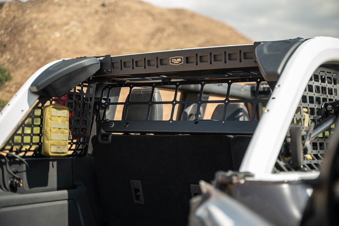 Dv8 Offroad Mpbr-10 Pet Barrier||2021-2024-Ford-Bronco-Dog-Barrier-Installed-2.Jpg||90||dv8mpbr10||1628171