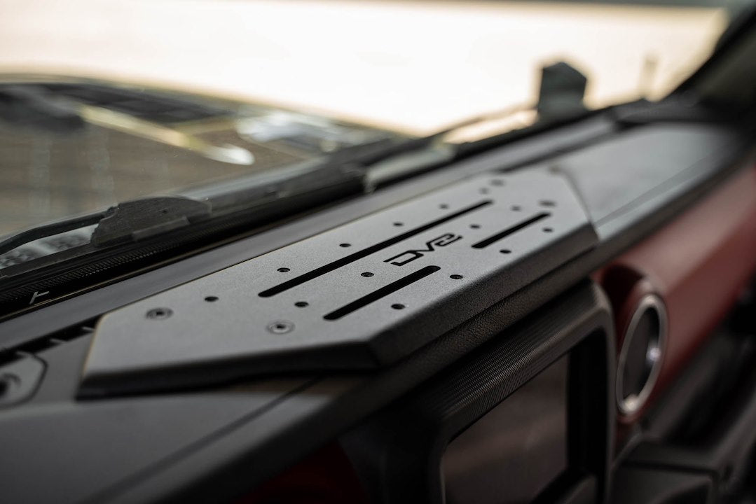 Dv8 Offroad Dmjl-02 Cell Phone Mount Plate||jeep-Wrangler-Jl-_-Gladiator-Jt-Device-Dash-Mount-V2-Installed-2.Jpg||90||dv8dmjl02||1626932