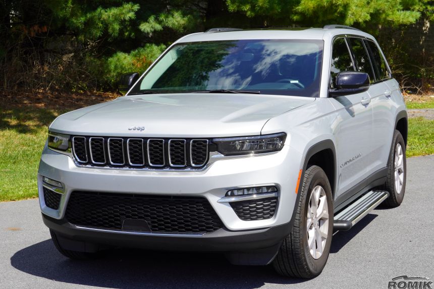 Product of Romik USA 21318418 RB2 Series Running Board