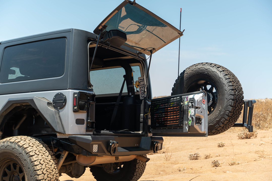 Dv8 Offroad Tcjk-14 Spare Tire Carrier||jeep-Wrangler-Jk-Body-Mounted-Tire-Carrier-Installed-8.Jpg||95||dv8tcjk14||1976686