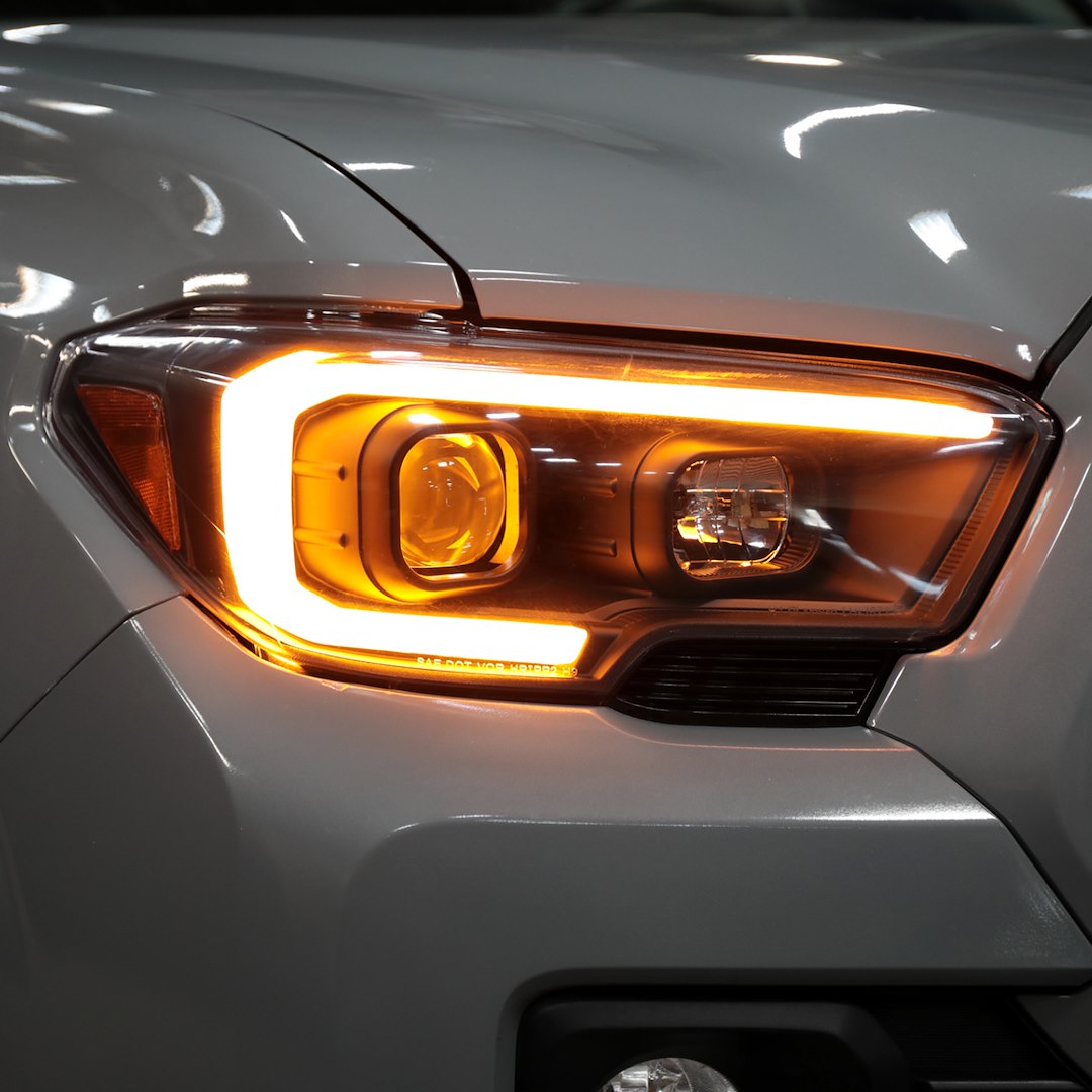 Spec-D Tuning 2lhp-Tac16jm-Tm Headlight Assembly||||95||sdtptac16jmtm||1919049