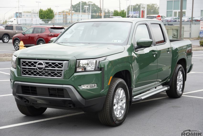 Product of Romik USA 61823418 RAL-T Series Running Board