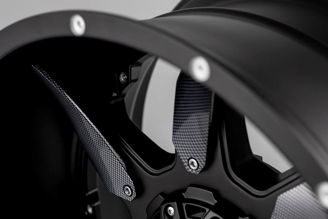 Product of Grid Wheels 17x9 Black Wheel - 5x5.00 Bolt Pattern