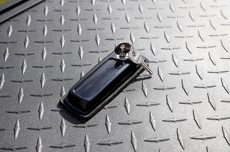 Dee Zee Dz 19551 Tonneau Cover||dz 19550_16.Jpg||95||d37dz19551||1770502