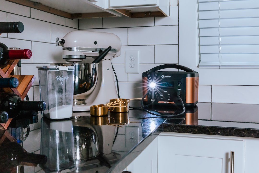 Product of Southwire Corp. 53252 Portable Power Bank