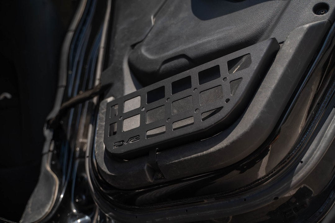 Dv8 Offroad Mpjl-08 Molle Cargo Panel||wrangler-Jl-Gladiatorjt-Slim-Rear-Door-Molle-Pockets-Installed-8.Jpg||95||dv8mpjl08||1628357