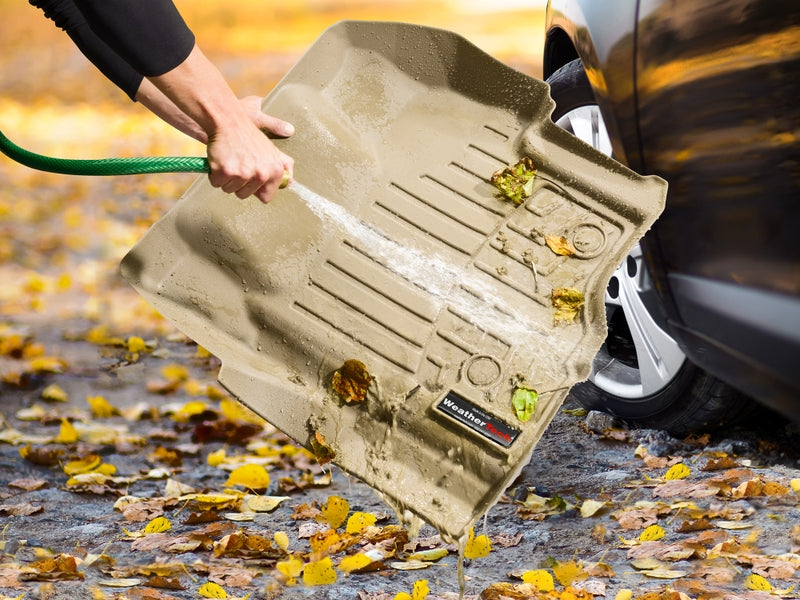 Weathertech (Usa) 4519194 Floor Liner||2000x1500_0916_Fl_Hose__Fall_Original File.Jpg||88||w244519194||1741658