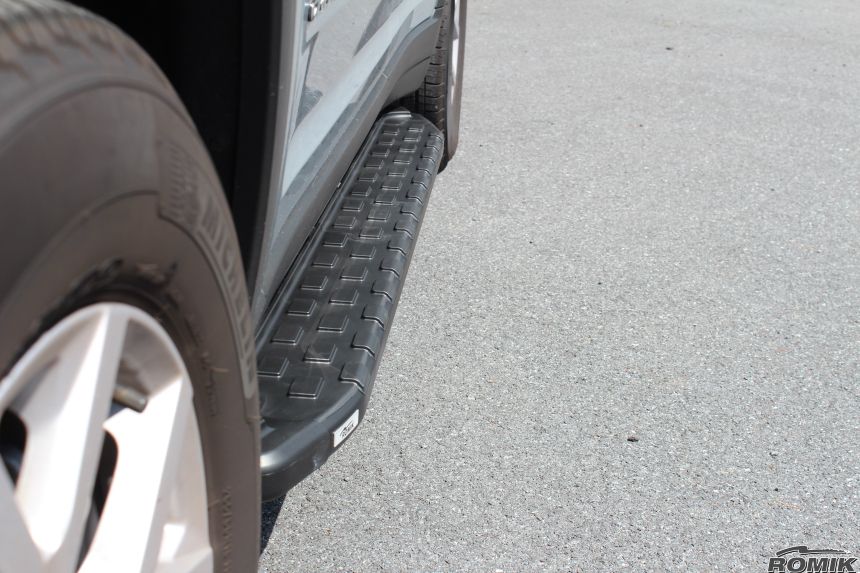 Product of Romik USA 51318419 REC Series Running Board