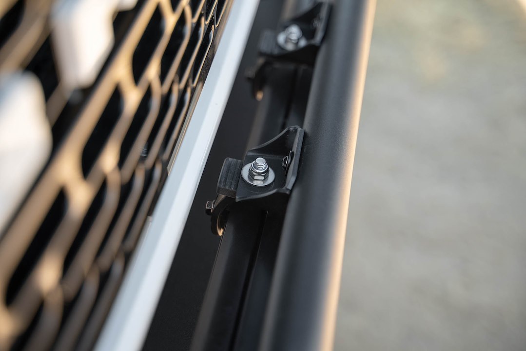 Dv8 Offroad Lbbr-09 Bull Bar||ford-Bronco-Capable-Bull-Bar-Installed-7.Jpg||93||dv8lbbr09||1687429