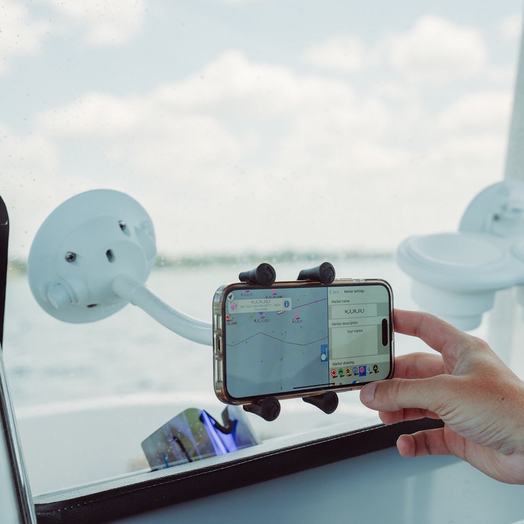 Product of Seasucker El6013 Ipod/ Iphone/ Smartphone Mount