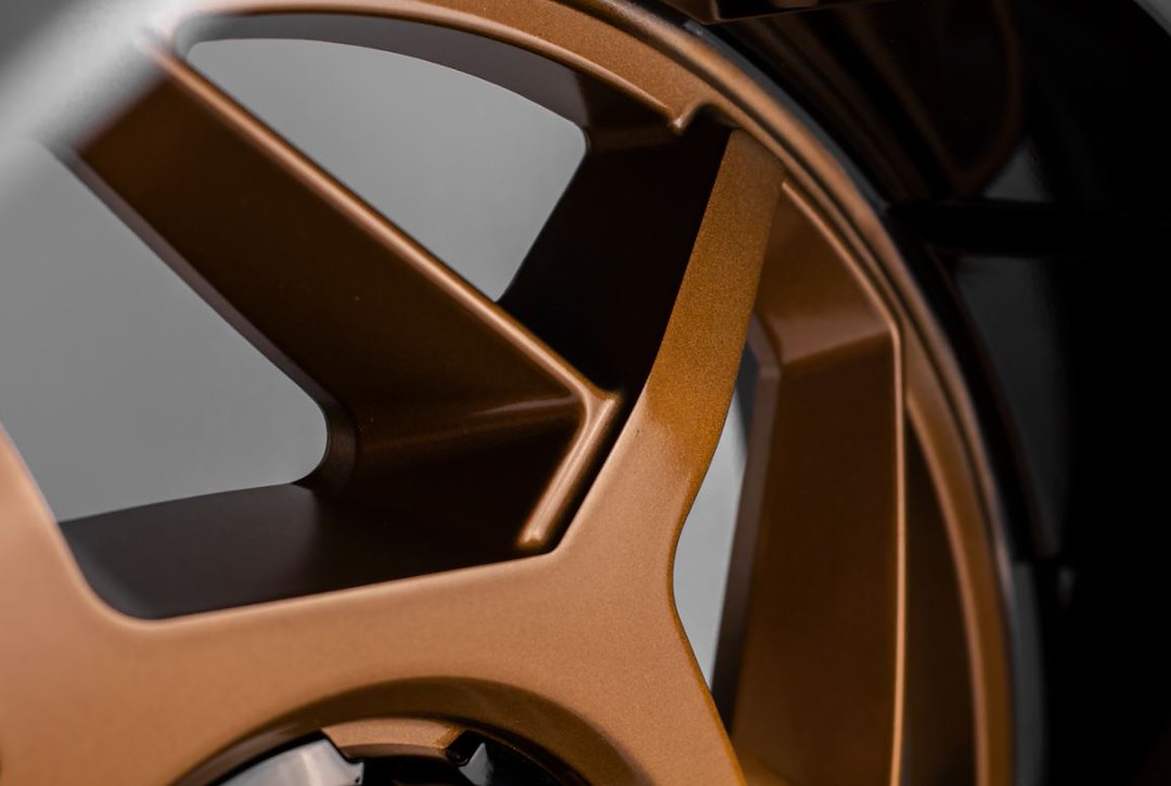 Product of Grid Wheels 20x9 Bronze With Black Lip Wheel - 6x5.31 Bolt Pattern