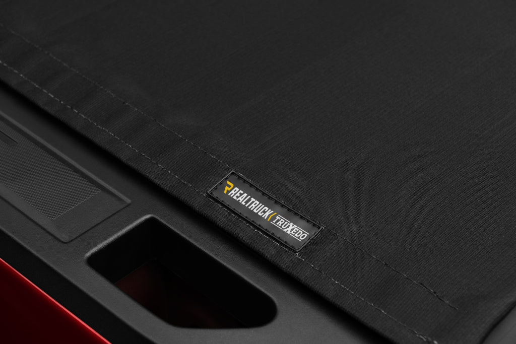 Truxedo 1572816 Tonneau Cover||tx_Sentryct_19chevy_Red_Details_06badge_Rt.Jpg||95||t701572816||1541867