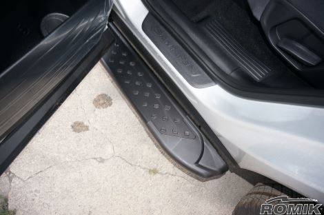 Product of Romik USA 62215419 RAL Series Running Board