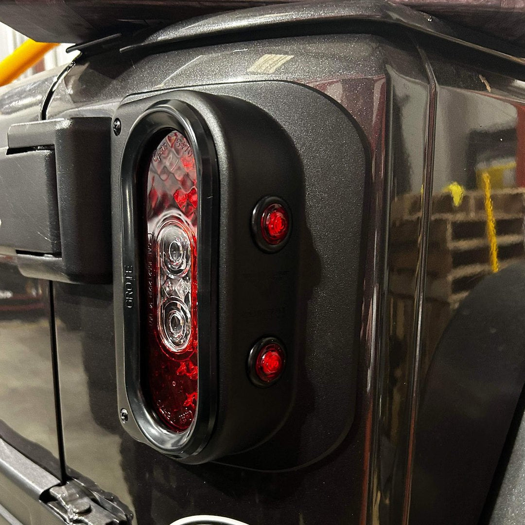 Combat Off Road 15-1050 Tail Light Assembly||15-1050_11.Jpg||95||cor151050||1686097