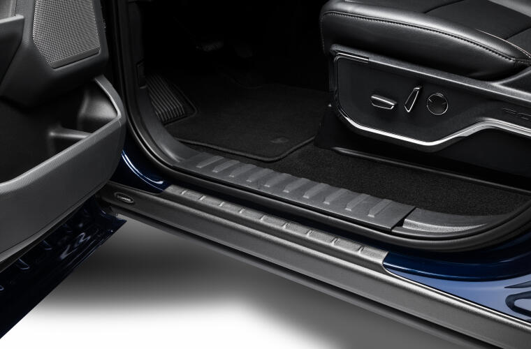 Product of Bushwacker 14115 Black Thermoplastic Olefin Flat Rocker Panel Guard