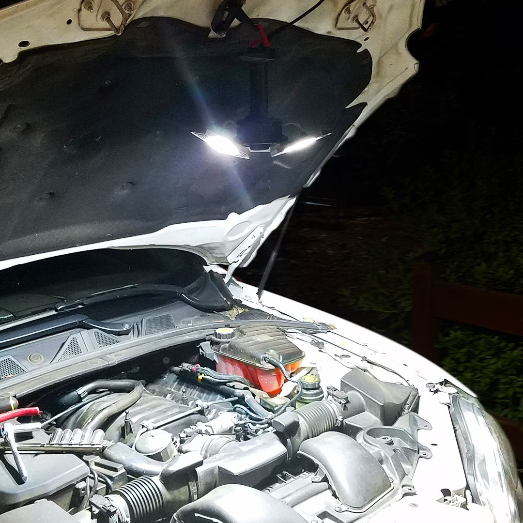 Stkr Concepts 00177 Flashlight||trilight_Shoplight_Hanging_Carhood.Jpg||95||s8k00177||1308171