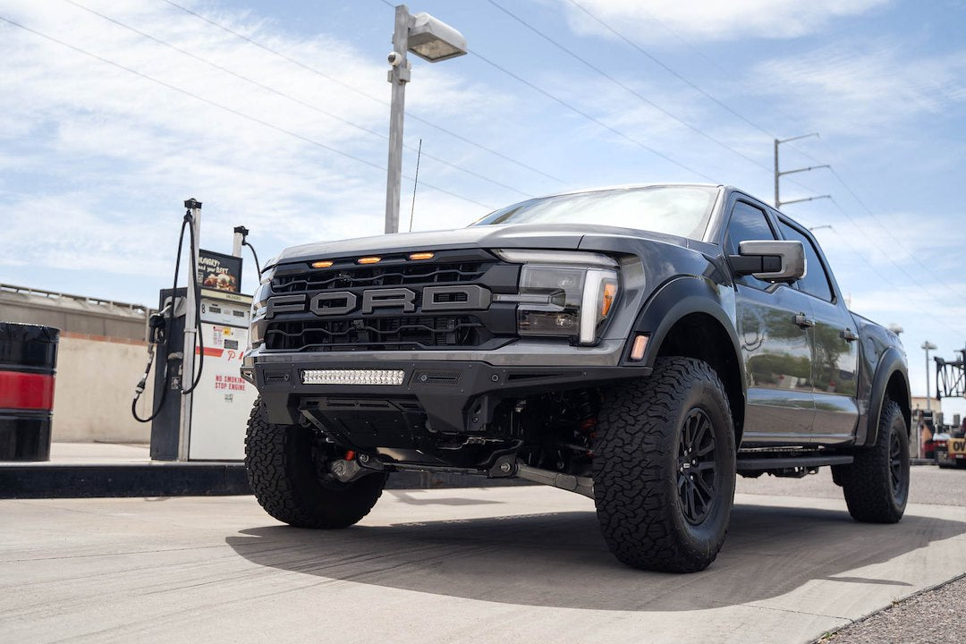 Addictive Desert Designs F210185080103 Bumper||2024_Ford-F-150-Raptor-Rock-Fighter-Front-Bumper-Outdoor-01.Jpg||95||addf210185080||2132674