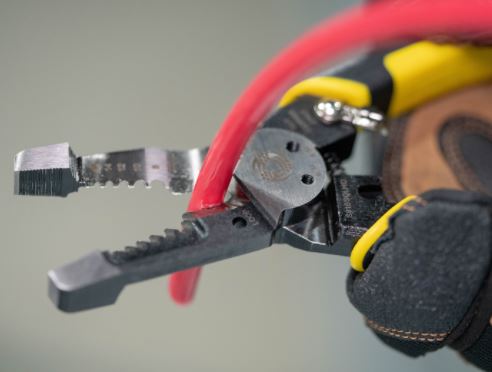 Product of Southwire Corp. S816solhd Wire Stripper