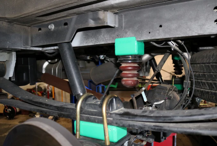 Van Compass 7013-Hd Leaf Spring Block Kit||7013-Hd_1.Png||86||vnc7013hd||2472293