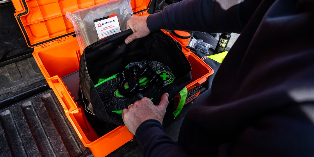 Decked A0132-Road-Org Emergency Kit||a0132-Road-Org_2.Jpg||87||dcka0132roado||2245549