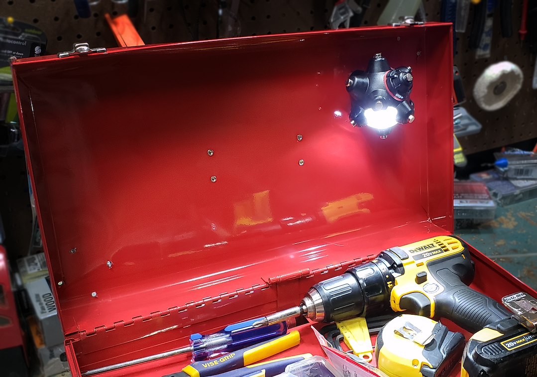 Stkr Concepts 00107 Flashlight||promine_Toolbox.Jpg||95||s8k00107||1047117