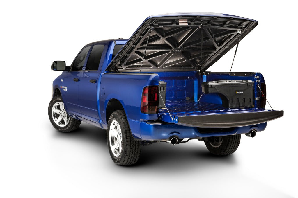 Undercover Sc200p Tool Box||uc_Swingcase_Bluetruck_Fullbed02_Rt.Jpg||88||u19sc200p||1529796