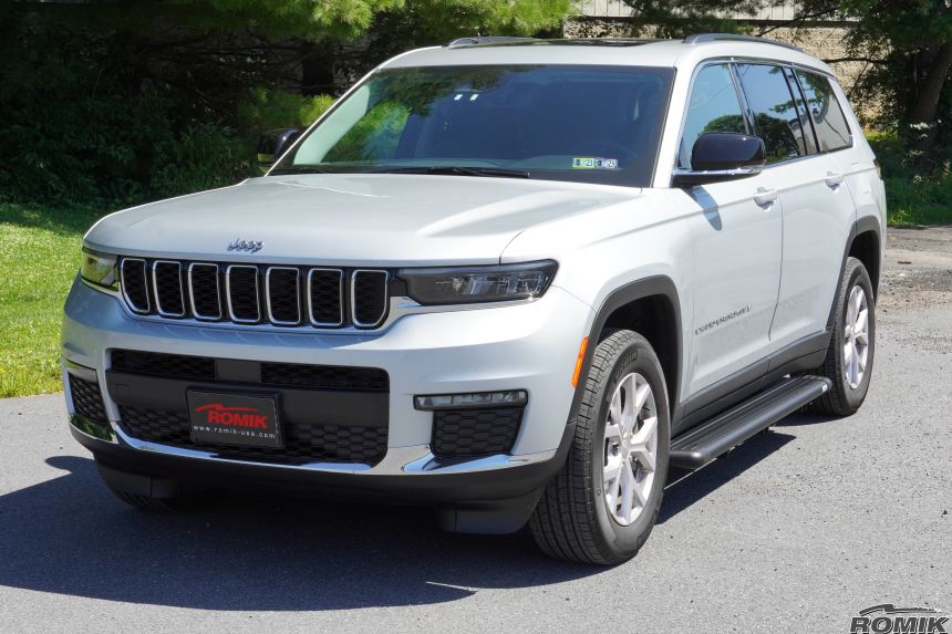 Product of Romik USA 21317419 RB2 Series Running Board