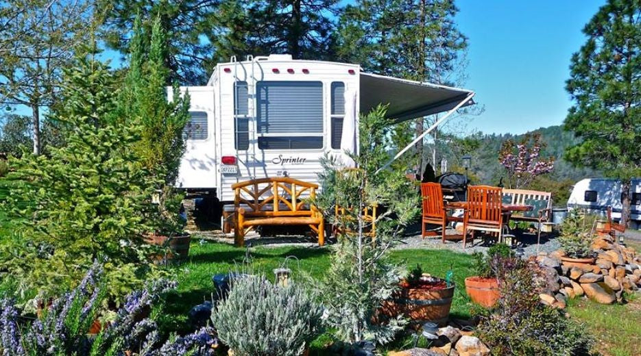 Maximizing Shade & Comfort: Creative Ways to Use RV Awnings