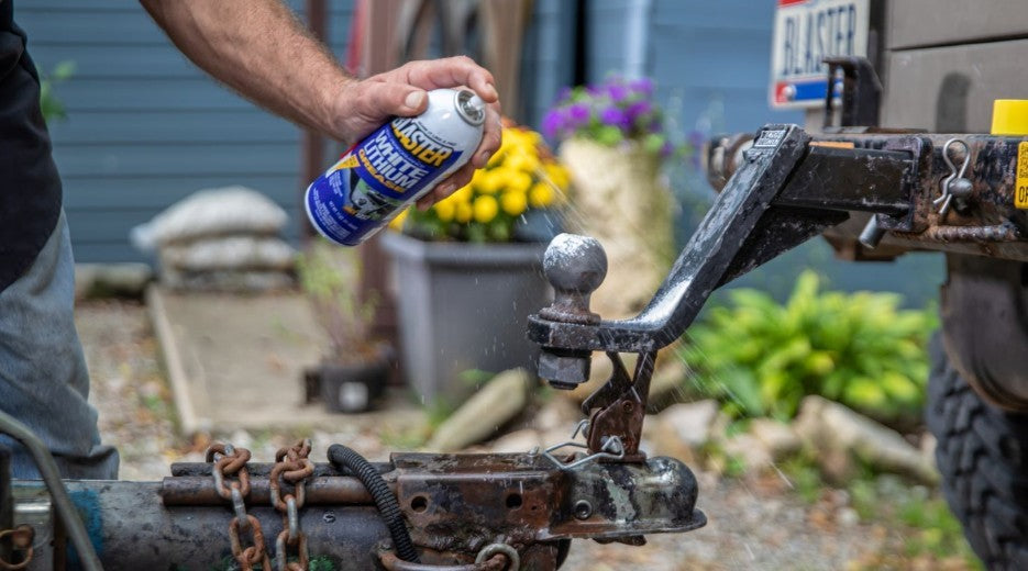 How to Grease a Trailer Hitch