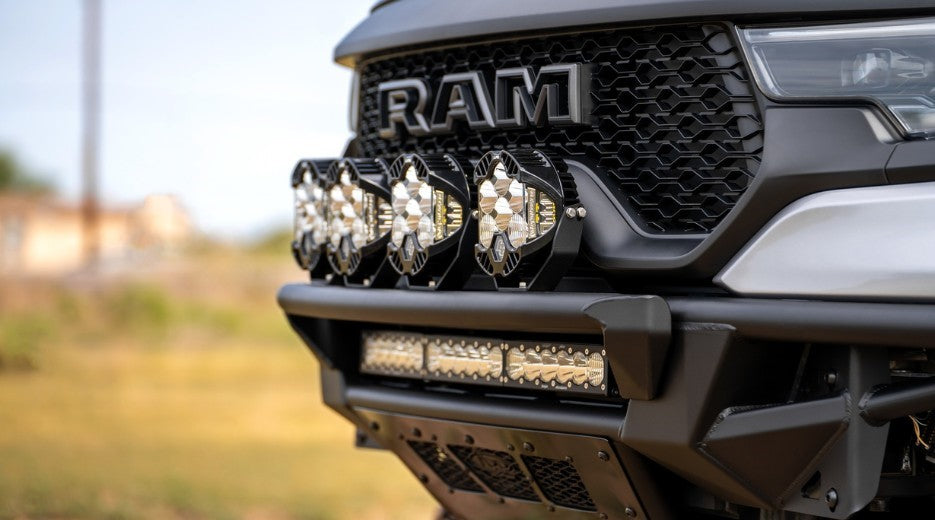 Tubular vs. Plate Bumpers: Choosing the Right Option for Your Truck