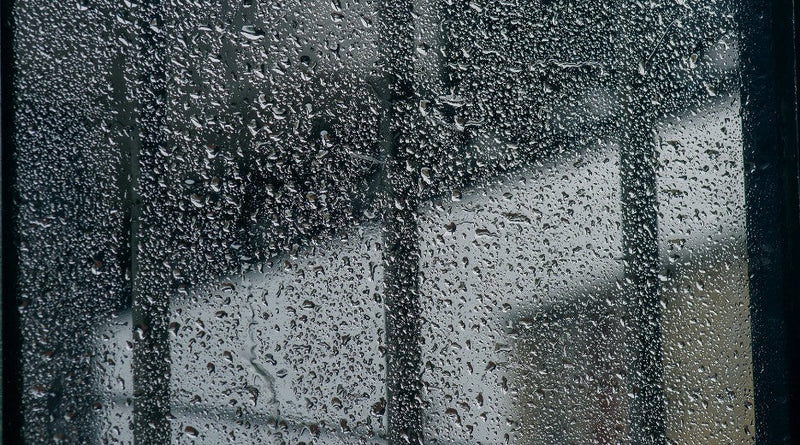How to Manage Condensation Buildup in Your RV During Cold Weather ...