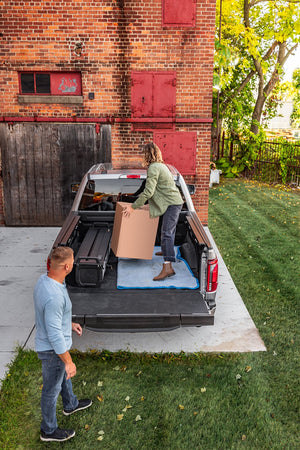 Product of Retrax R-T-80378 Tonneau Cover