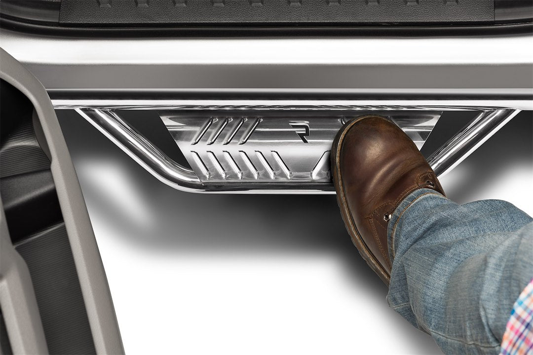 N-Fab Hpt2282cc-Ss Nerf Bar||nfbnfab-Podium-Ss-Stainless-Steel-2017-Ford-F150-Silver-Studio-03.Jpg||87||n21pt2282ccss||1548020