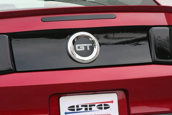 Gt Styling Gt4154 Tail Light Center Panel Cover||gt4154_2010_Mustang_Bop72.Jpg||88||g49gt4154||1087777