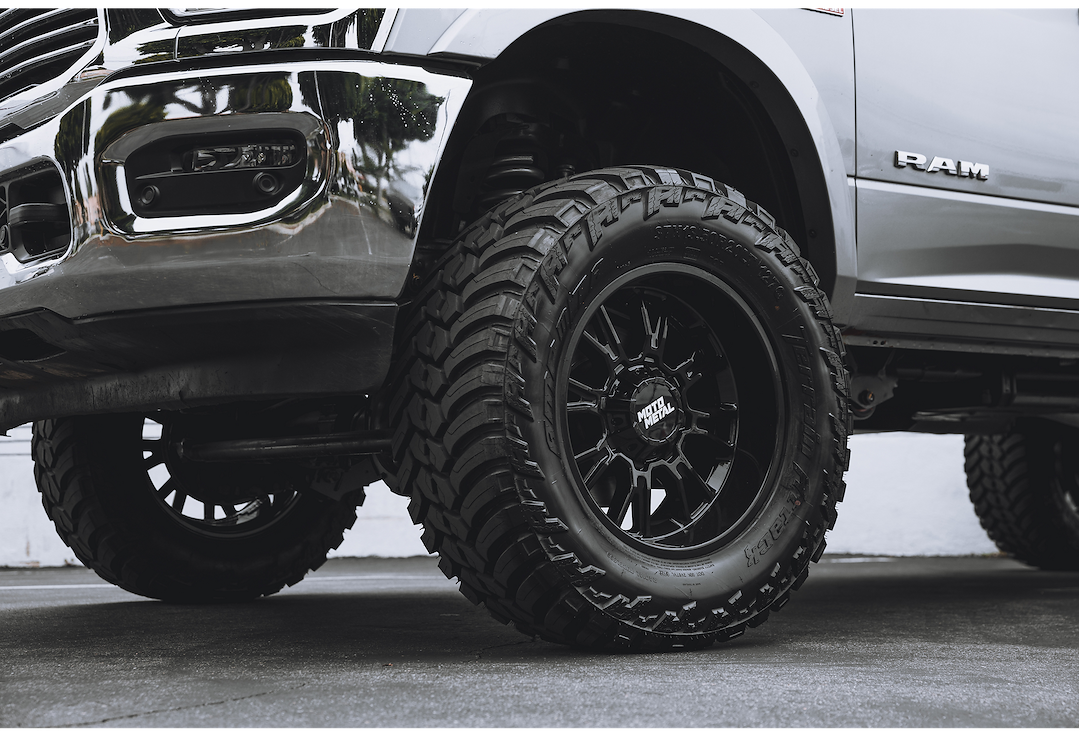 Moto Metal Wheels Mo810bx20908020 Wheel||moto Metal-Mo810-Legacy-22x10-Gloss Black-2022 Dodge Ram 44.Png||89||a78c000017779||2262454