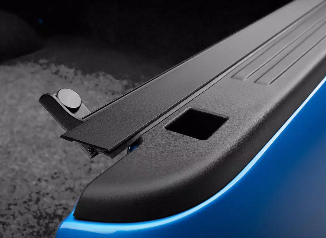 Bak Industries 80327 Tonneau Cover||rvlrx4s_Tonneau Cover_Blue_8.Jpg||95||b6580327||1768506