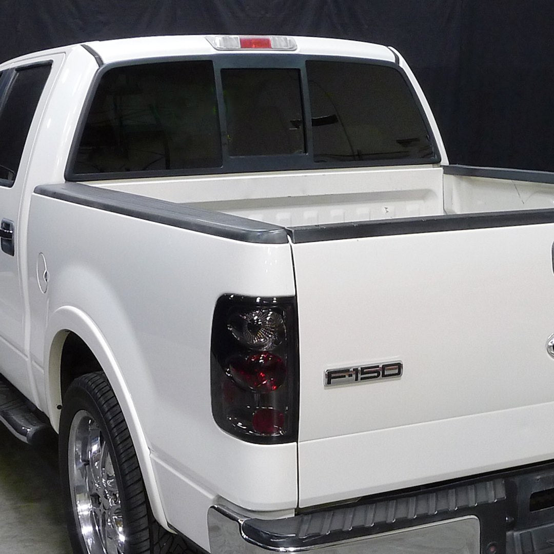 Spec-D Tuning Lt-F15004g-Tm Tail Light Assembly||||95||sdttf15004gtm||1919080