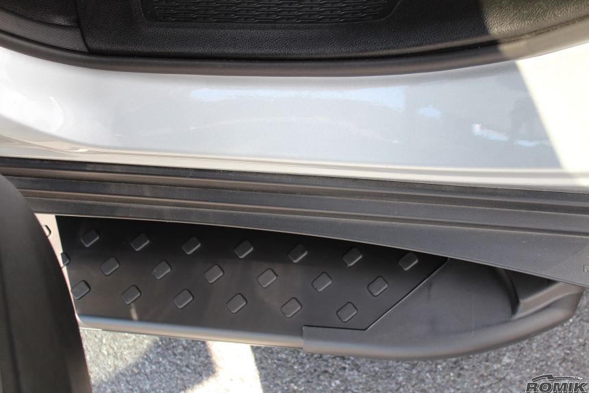 Product of Romik USA 61318419 RAL Series Running Board 